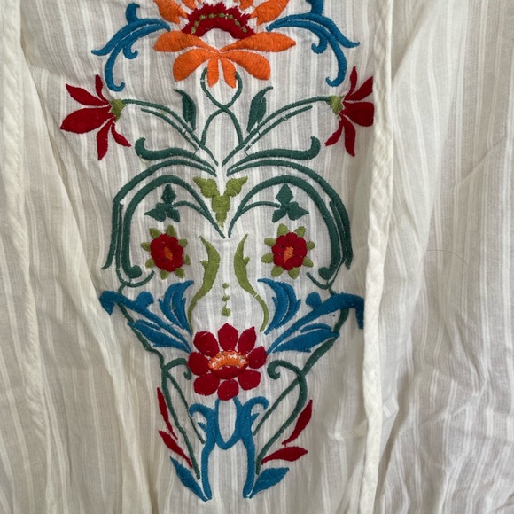 XX1 boho embroided blouse in medium - Picture 4 of 5